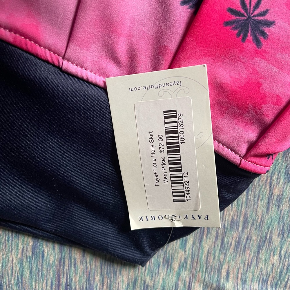 Ladies tennis skirt